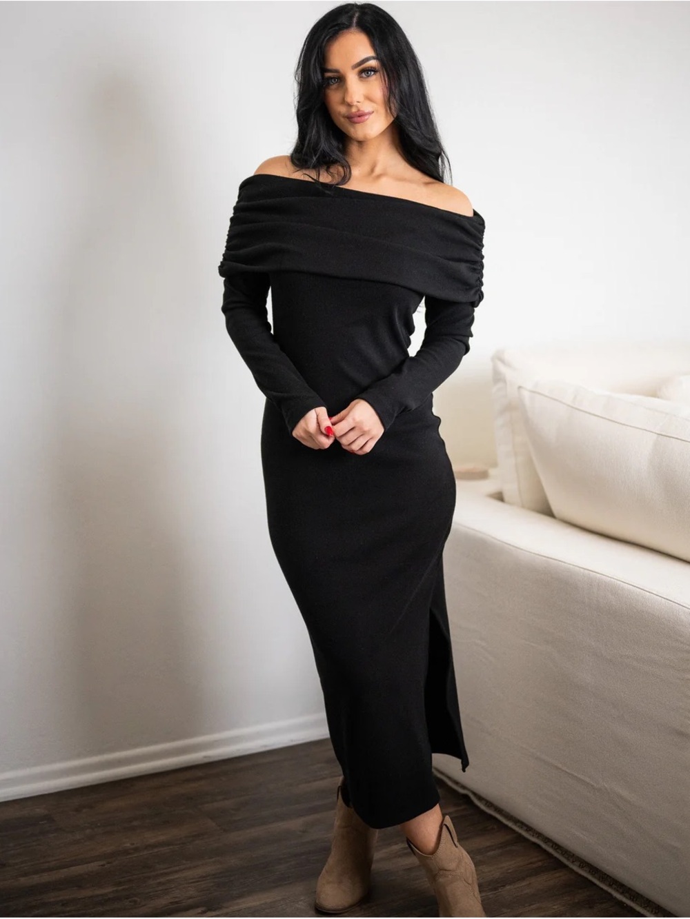 Sozy Alison Off-Shoulder Long Sleeve Black Midi Dress